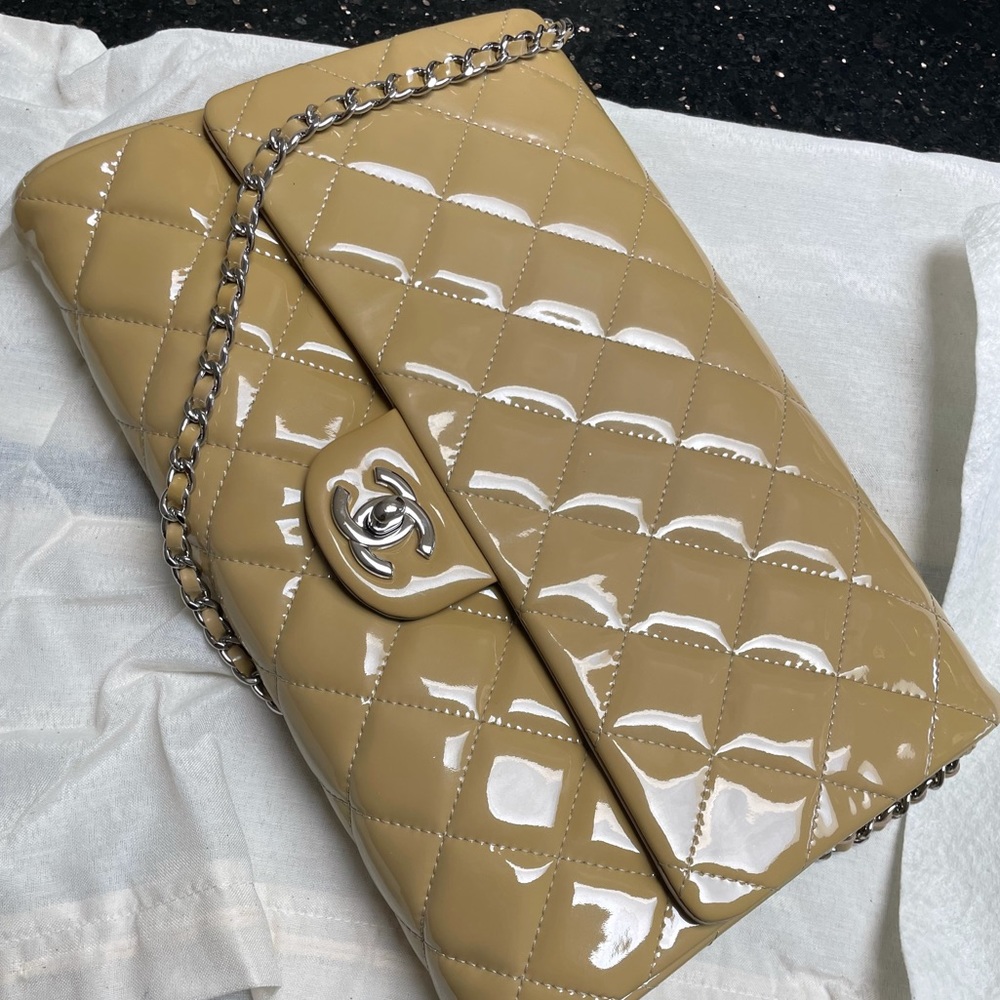 Chanel Patent Flap Quilted Clutch Bag w/ Chain